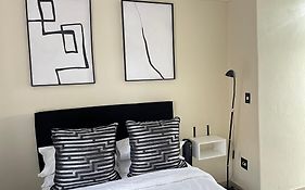 Studios At Monarch Inn